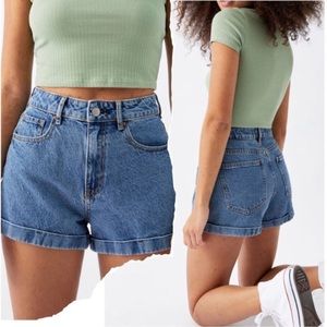 American Eagle High Waisted Mom Short Size 0